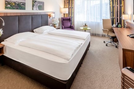 4* Vienna City Break - PLAZA Premium Wien Hotel, Breakfast & Flights