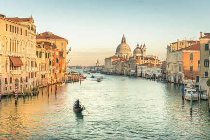 4* Venice City Break: Hilton Hotel & Flights Included