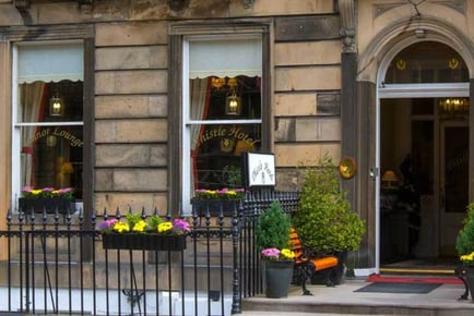 Edinburgh Thistle Hotel Break - Breakfast, Late Checkout, Wine & Bar Discount!