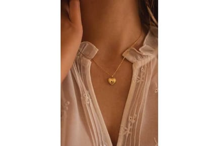 Dainty 18K Gold Heart Love Necklace