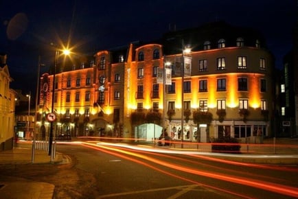 4* Bracken Court Hotel, County Dublin - Stay, Breakfast & Bubbly for 2 - Dining Upgrade - 1-2 Nights