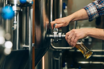 3* or 4* London: 3 Locks Brewing Co Guided Tasting & Brewery Tour