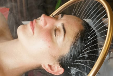 Japanese Head Spa including Head, Neck and Shoulder Massage - Birmingham City Centre