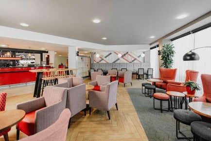 1-2 Night Newcastle Stay for 2 with 2 Course Dinner, Breakfast, Late Checkout & Parking at Ramada Encore Newcastle-Gateshead