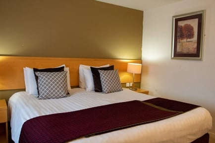 The Barn Hotel & Spa, Lincolnshire for 2 - Four-Course Meal, Wine Tasting & Leisure Access for 2