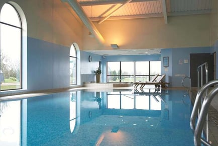 4* Luxury Northampton Spa Stay at Staverton Park Hotel & Golf Club with Dinner, Wine, Early & Late Check & Full Leisure Access!