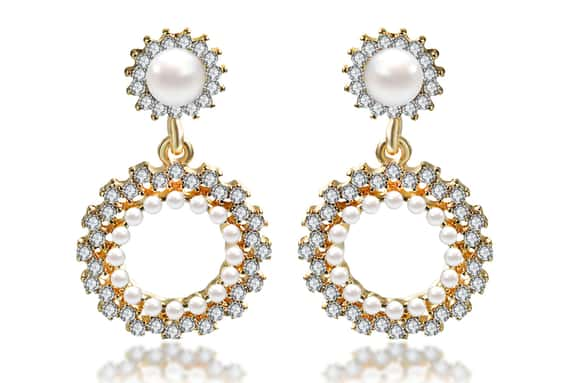 GameChanger-Associates-LTD---Stunning-Pearl-and-Crystal-Drop