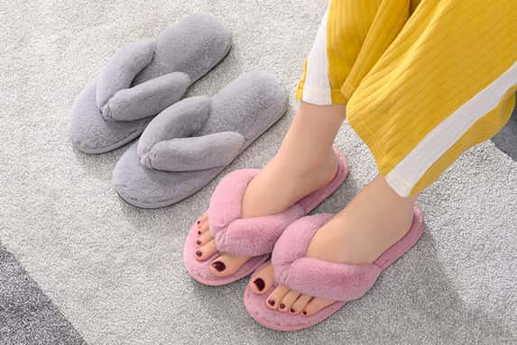 Women’s-Fluffy-Warm-Cosy-Slippers-1