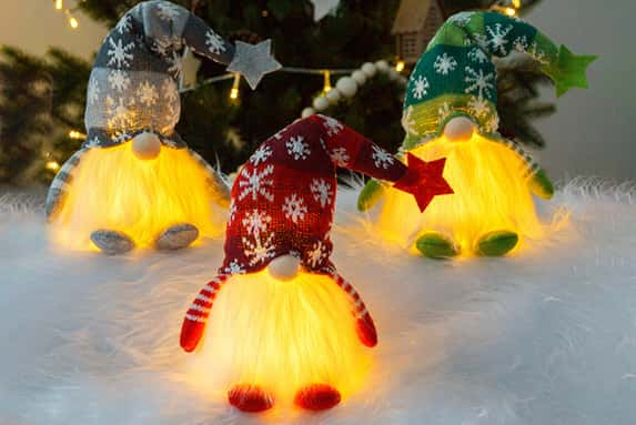 Funny-Faceless-Doll-Glowing-Christmas-Decoration-1