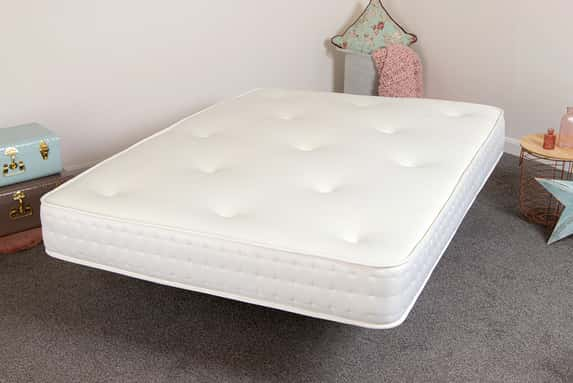 EXTRA-DEEP-MEMORY-FOAM-SPRUNG-MATTRESS-1