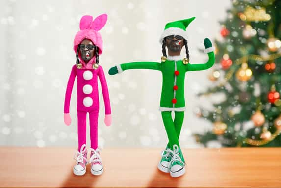 Snoop-On-A-Stoop-Christmas-Elf-Doll-1