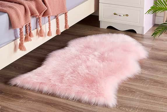 Faux-Fur-Fluffy-Sheepskin-Rug-1