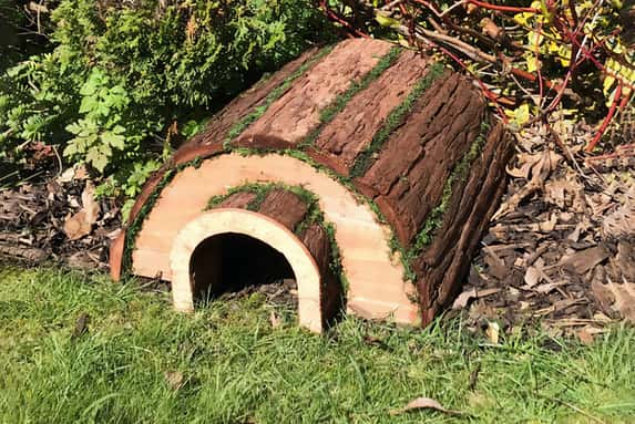 Garden-Gear-Wooden-Hedgehog-Hoggery-House-1