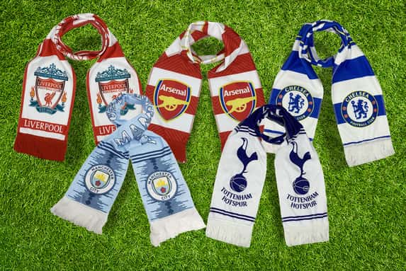 Football-Club-Scarf---Arsenal,-Liverpool,-Chelsea-and-More-1