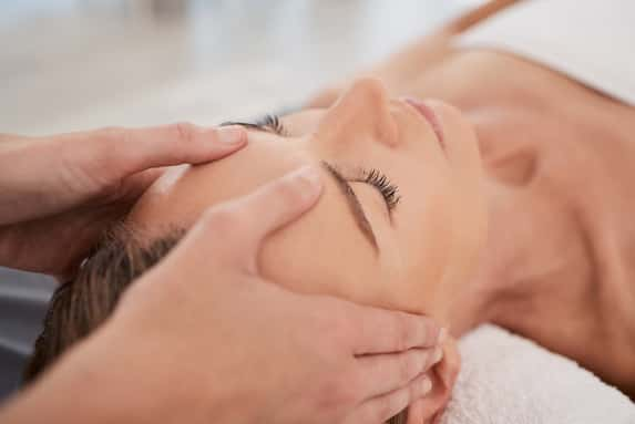 30-Minute Indian Head Massage at Loughborough Grange Spa