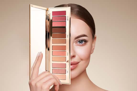 Charlotte-Tilbury-Pillow-Talk-Palette-1