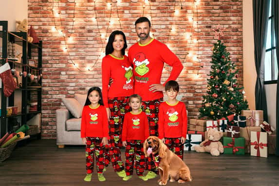 The-Grinch-Inspired-Matching-Family-Christmas-Pyjamas-1