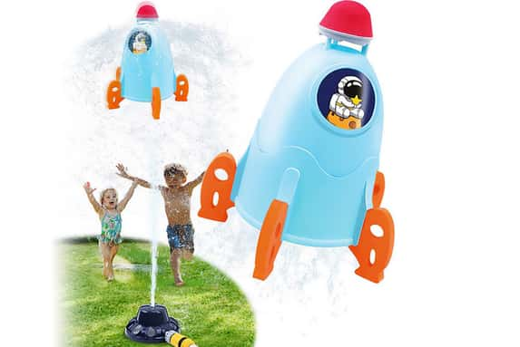 Kids-Outdoor-Pop-Up-Rocket-Sprinkler-1