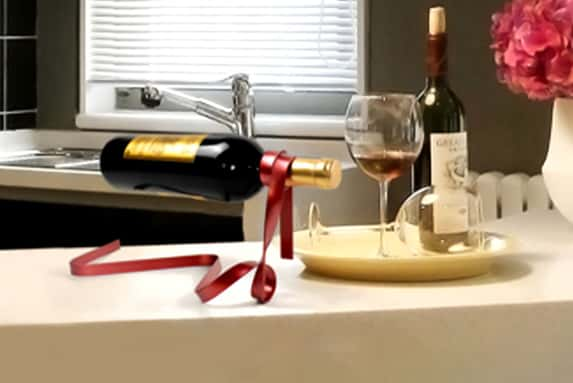 FLOATING-WINE-BOTTLE-HOLDER-1