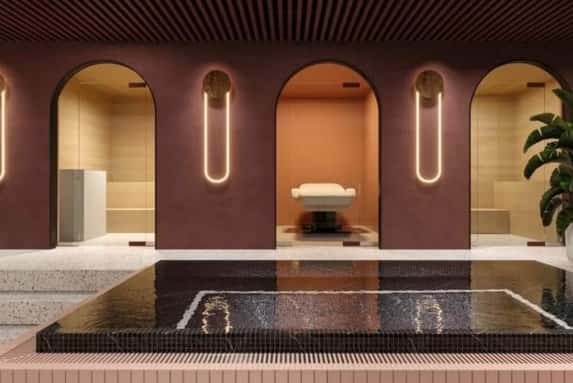 5* Spa Day: Choice of Massage, Spa Access, Bubbly & Voucher - Bank