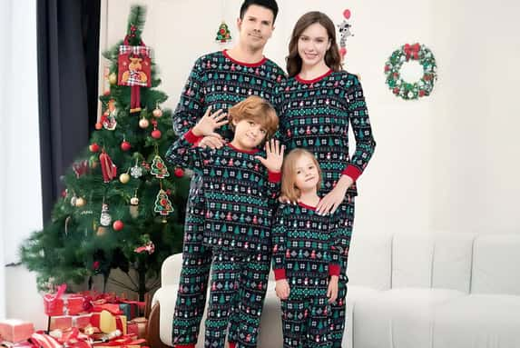 IRELAND-Long-Sleeve-Christmas-Snowflake-Pyjamas-1