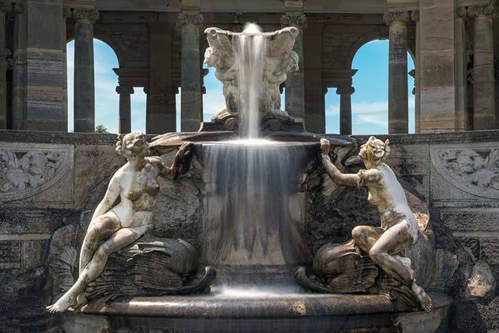 Hever Castle Stock Image - Fountain