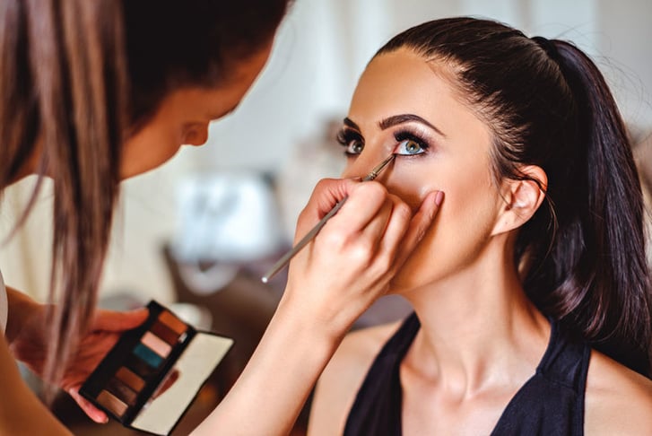 Introduction to Applying Makeup Online Course
