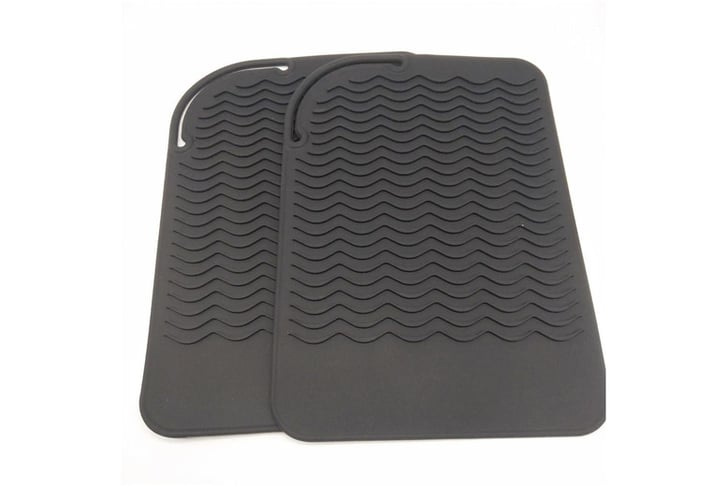 Glamza-Silicone-Hair-Straightener-Heat-Protection-Mat-Wrap-2