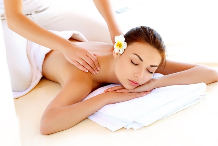 thai massage image 1