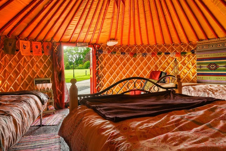 Willowbrook Glamping and Hideaways - yurty cobain interior