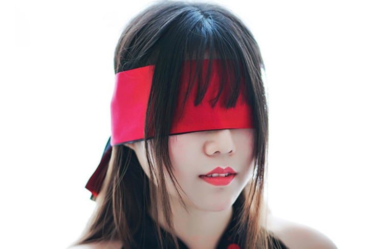 Multi-use Double Sided Silky Multi-use Blindfold 5