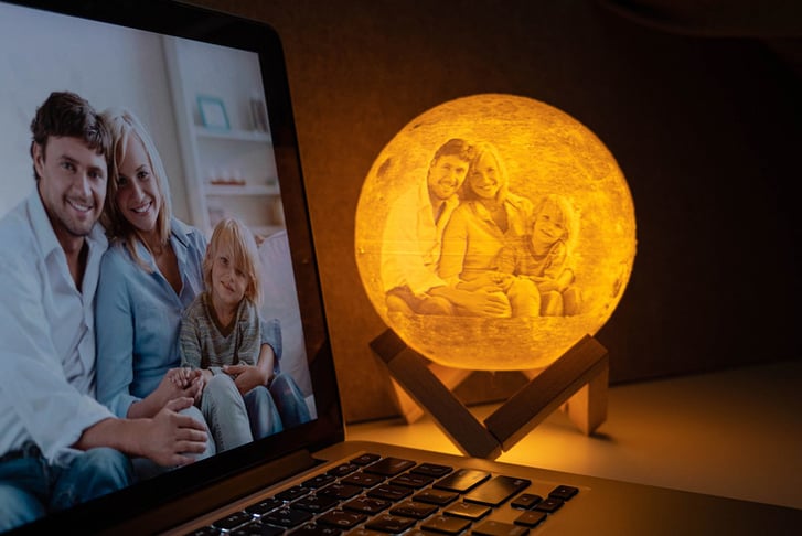 Customised moon deals lamp uk