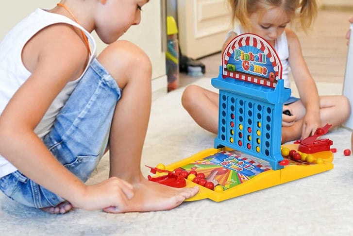 Classic-Connect-4-Shots-Linking-Balls-Game-1