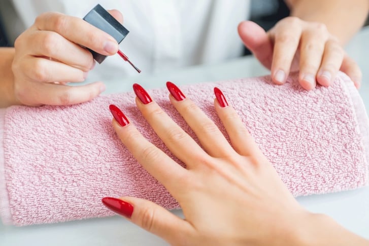 ACRYLIC NAILS: A full set of acrylic nails, Bristol (was £40) OR redeem towards another available deal