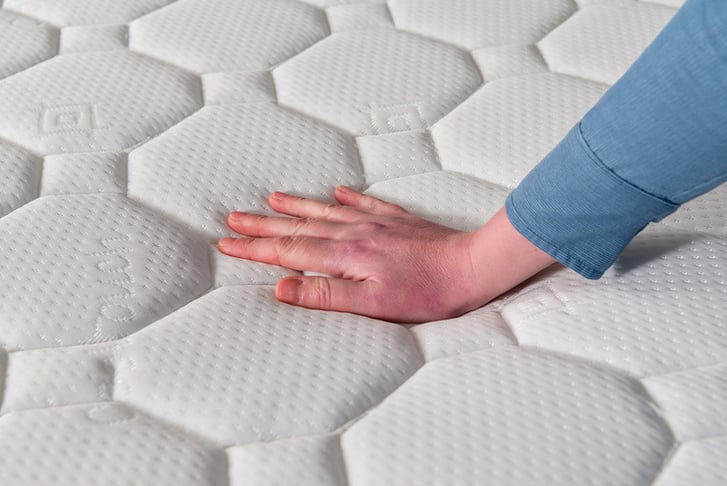 QUILTEDSPRUNG-MATTRESS-3