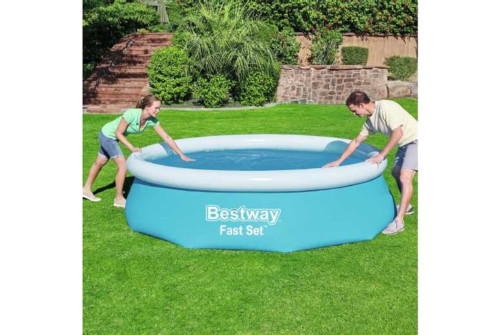 17.99 instead of 54.99 for a Solar Swimming Pool Cover - save up to 67% -  Wowcher