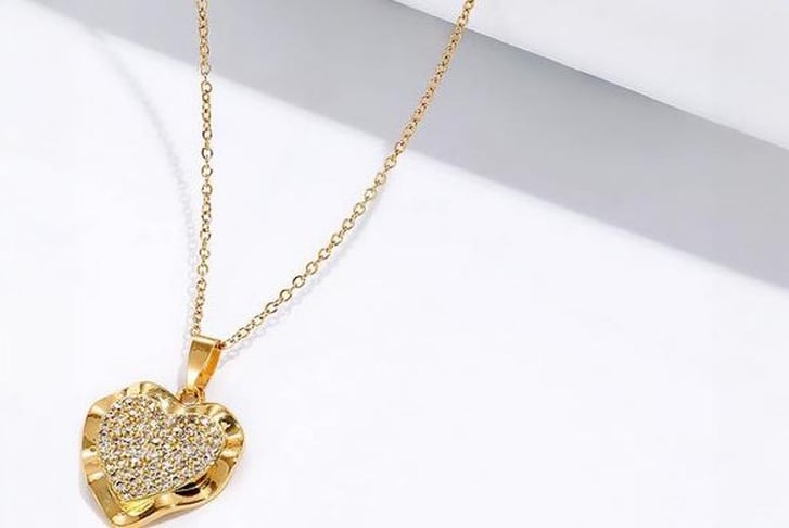 Crystal-Heart-Shaped-Gold-Necklace1