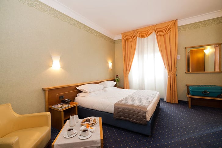 camere-roma-hotel-pamphili-11-thumb-1200x800