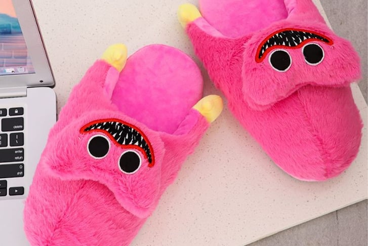 Kids store fuzzy slippers