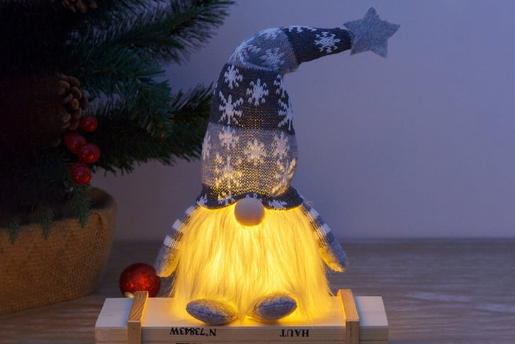 Funny-Faceless-Doll-Glowing-Christmas-Decoration-2