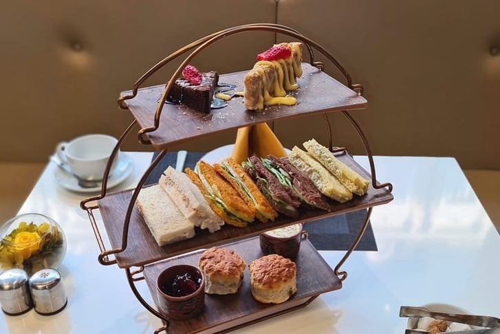 4* Prosecco Afternoon Tea for 2 - Park Grand - Kensington