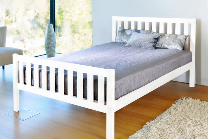 Wooden-Kandy-Bed-1