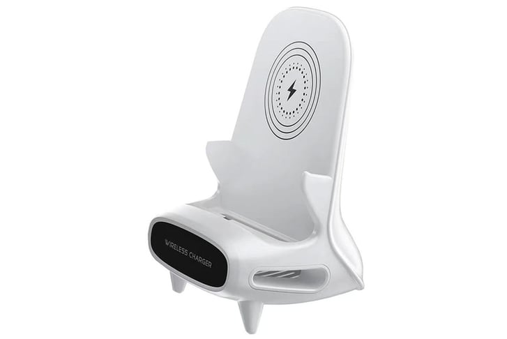 Portable-Magnetic-Desktop-Chair-Wireless-Charging-Dock-2