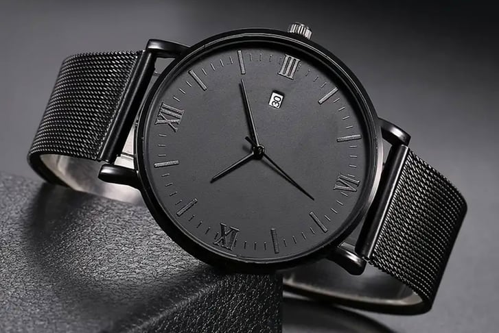Fashionable-and-Versatile-Minimalist-Mesh-Strap-Watch-1