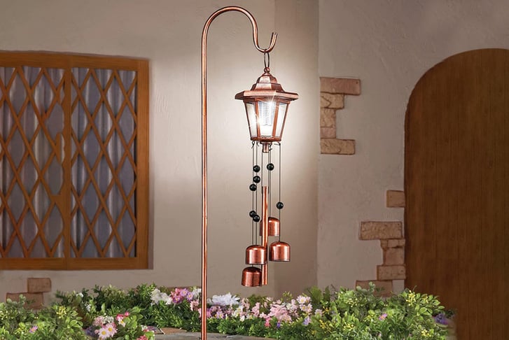 solar-Powered-Hanging-Wind-Chime-Garden-Light-1