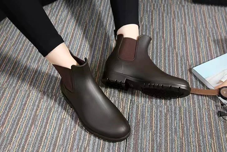 Women's-Chelsea-Ankle-Rain-Boots-Durable-Elastic-Slip-On-Welly-Shoes-1