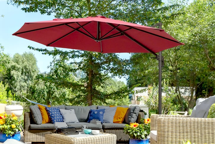 Outsunny-Aluminium-Frame-Parasol-1