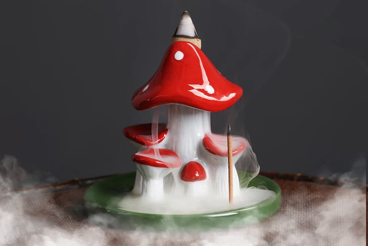 Mushroom-Backflow-Incense-Burner-1