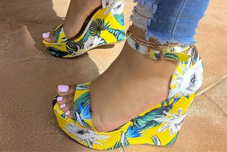 Floral-Pattern-Open-Toe-Platform-Ankle-Strap-Sandals-7