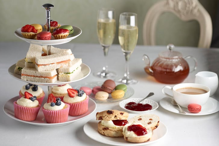 afternoonteawithchampagne